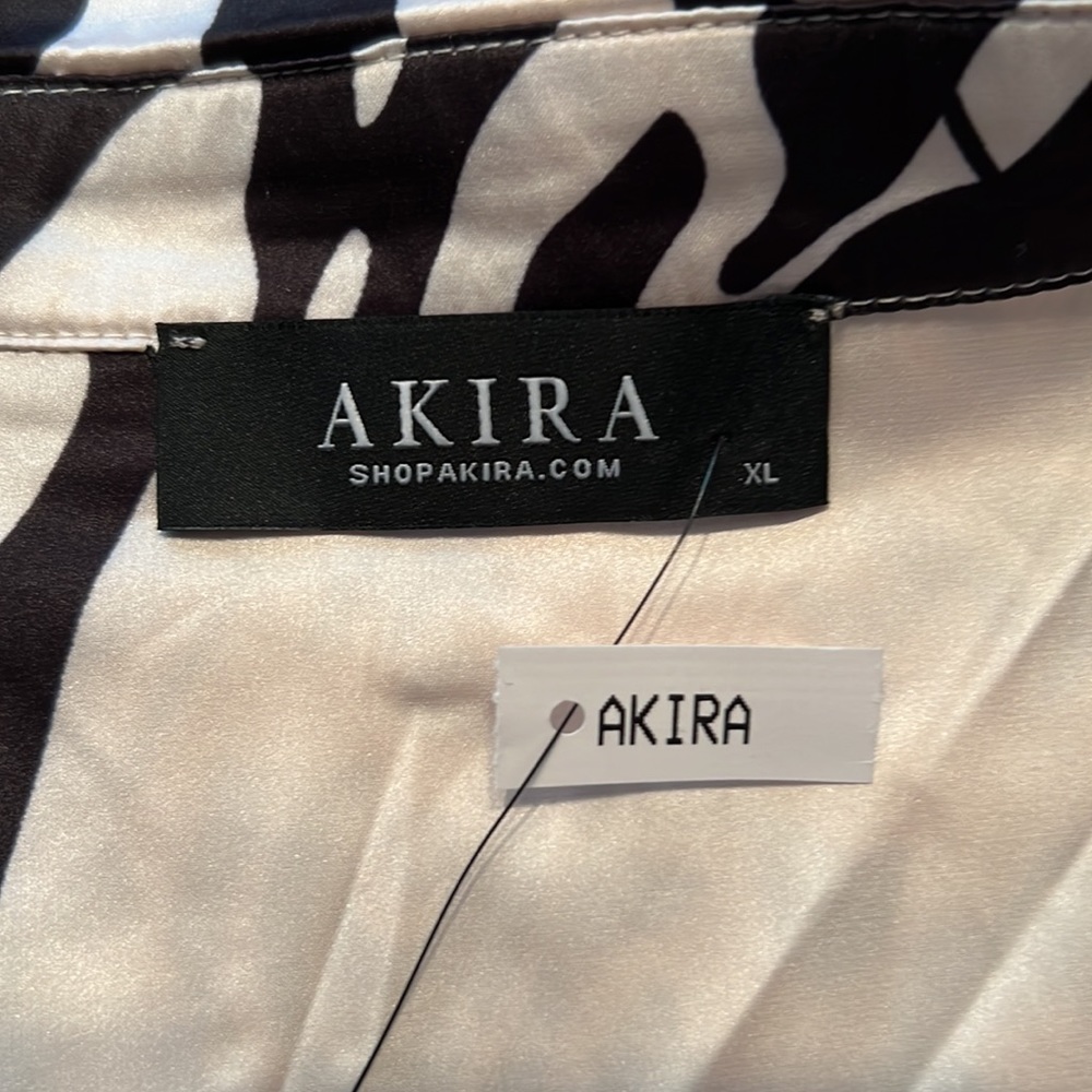 Akira She's Dangerous Low V Mini Dress Ivory Colored With Lion Faces Size XL - Picture 10 of 10